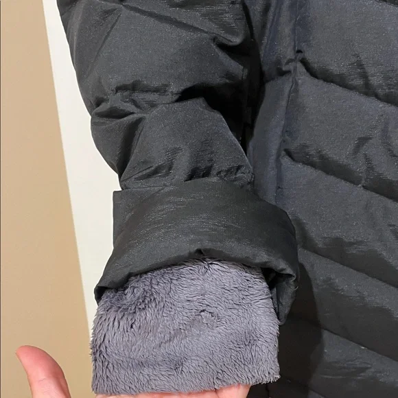 Eddie Bauer Women's Quilted Black Down jacket / perfect winter coat S - Picture 6 of 9